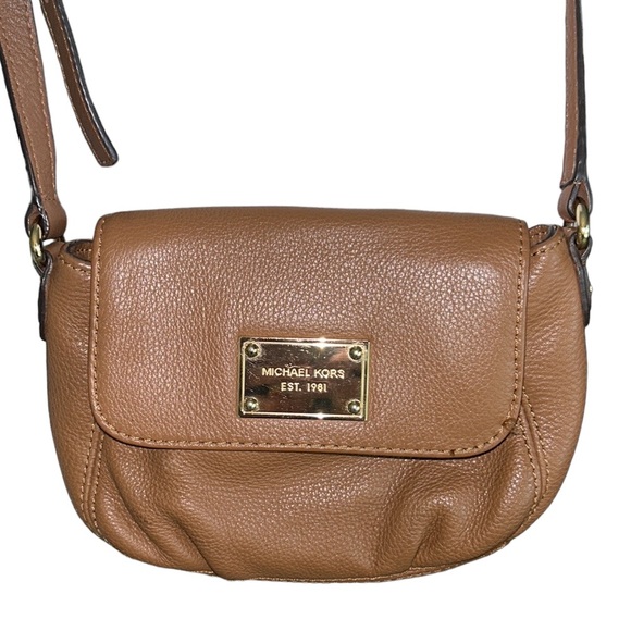Michael Kors Luggage Brown Pebbled Leather Flap Jet Set Crossbody Mini Bag - Picture 3 of 16